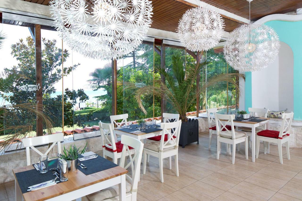 Atrium Beach Hotel Elenite Exterior photo